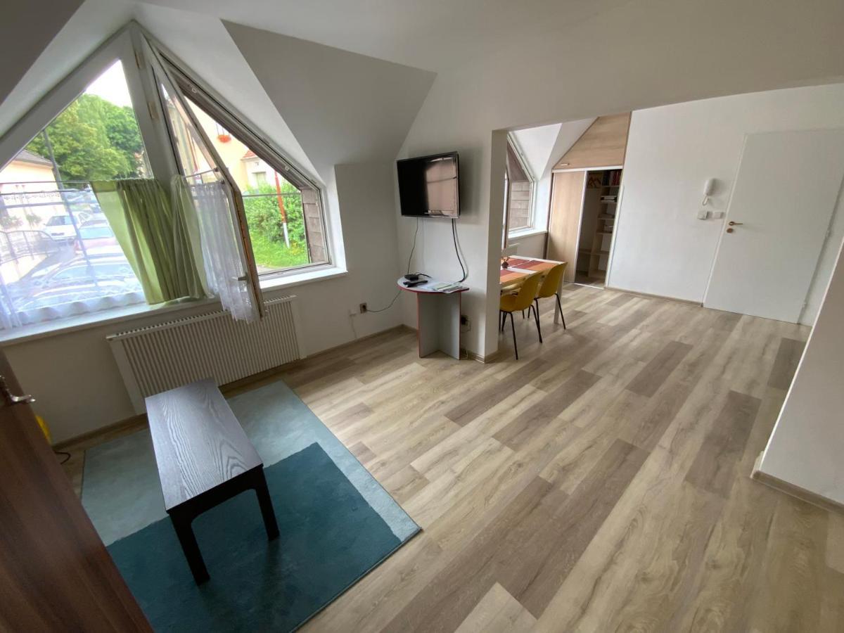 Apartment Discoveryou